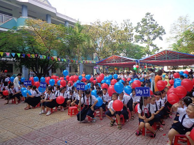 Trường Tiểu học Phú Hòa 1 tổ chức lễ hội khai trường năm học 2015-2016