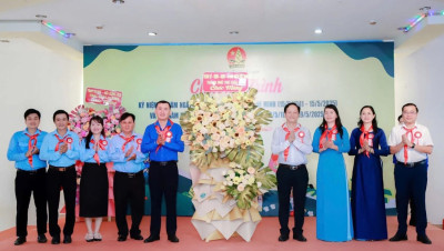 Tham gia Lễ kỷ niệm 84 năm ngày thành lập Đội Thiếu niên Tiền phong Hồ Chí Minh